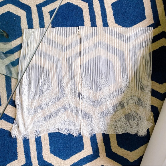 🐚 AMBIANCE IVORY SHEER CROCHET BEACH COVERUP! - Picture 5 of 11